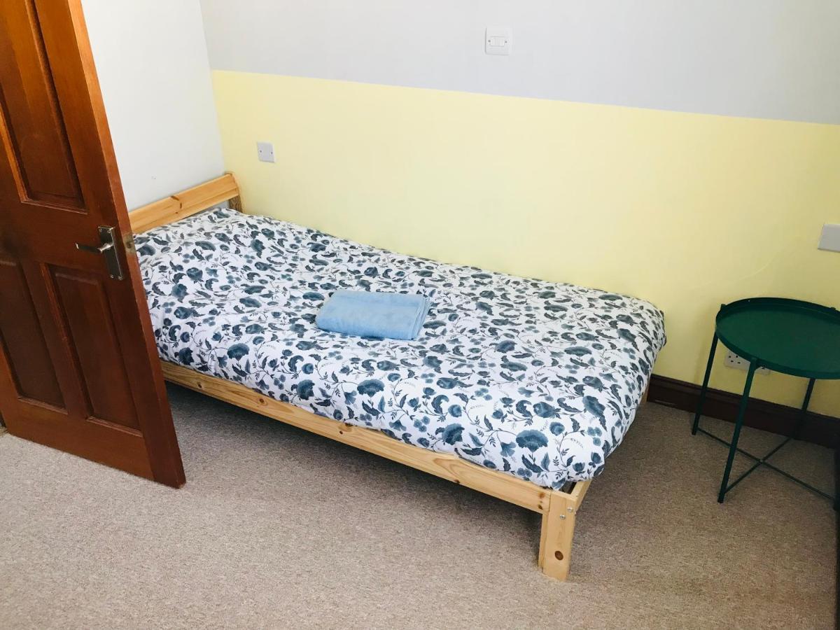 Cosy House, 3 Bedrooms, Private Parking, Wifi, Patio نورويش المظهر الخارجي الصورة